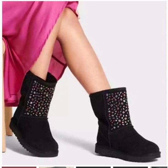 NIB Women’s Size 6 UGG W Classic Studded II Winter Ankle Boots In Black - Picture 3 of 13